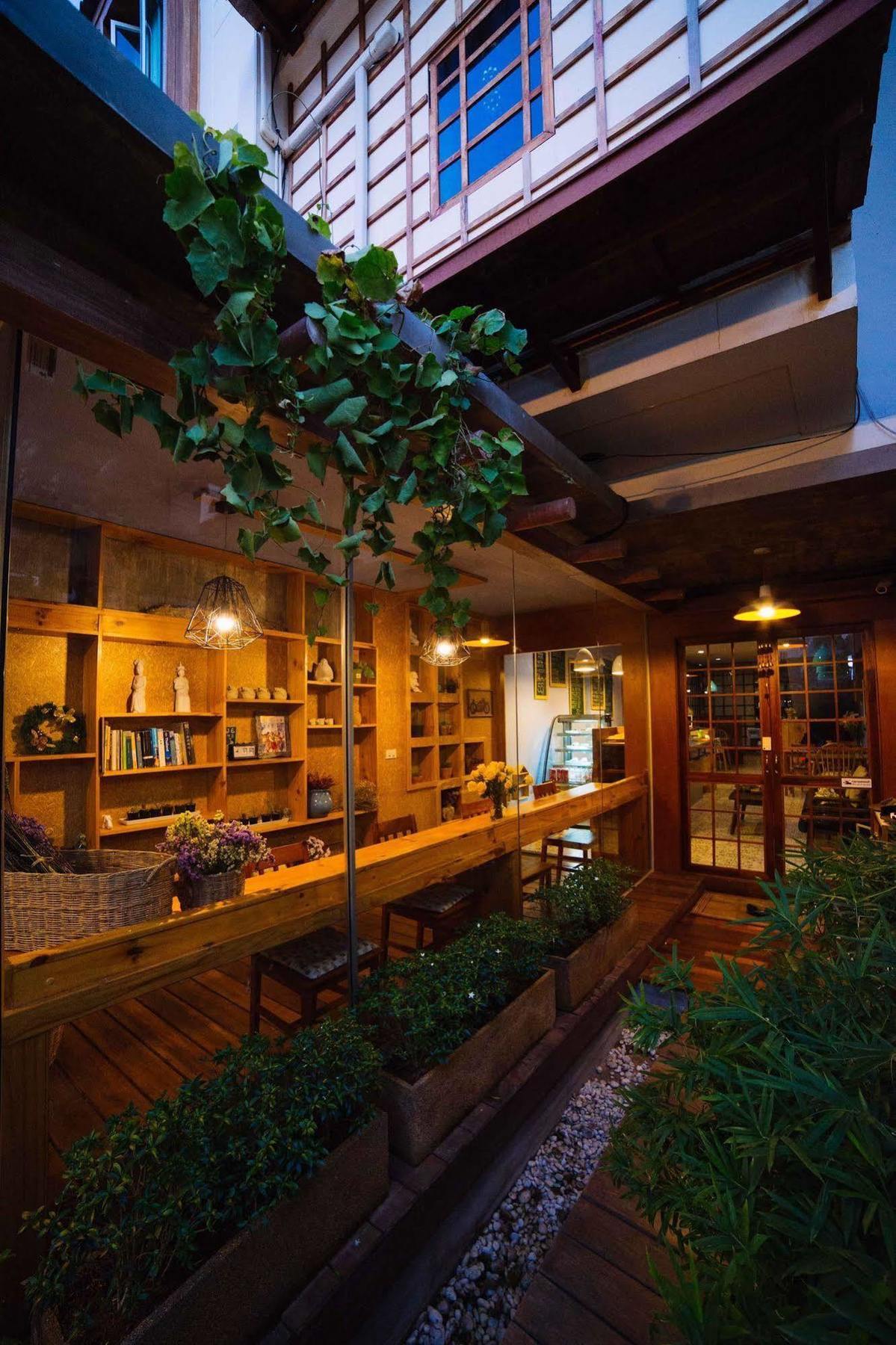 Baan Mek Hostel Чиангмай Екстериор снимка