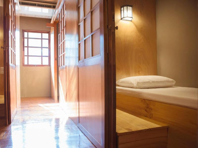 Baan Mek Hostel Чиангмай Екстериор снимка