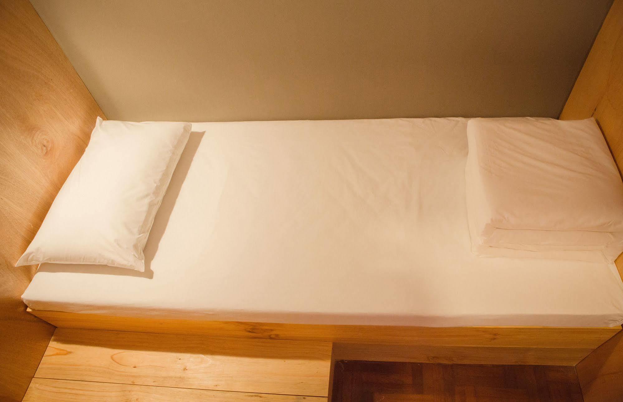 Baan Mek Hostel Чиангмай Екстериор снимка