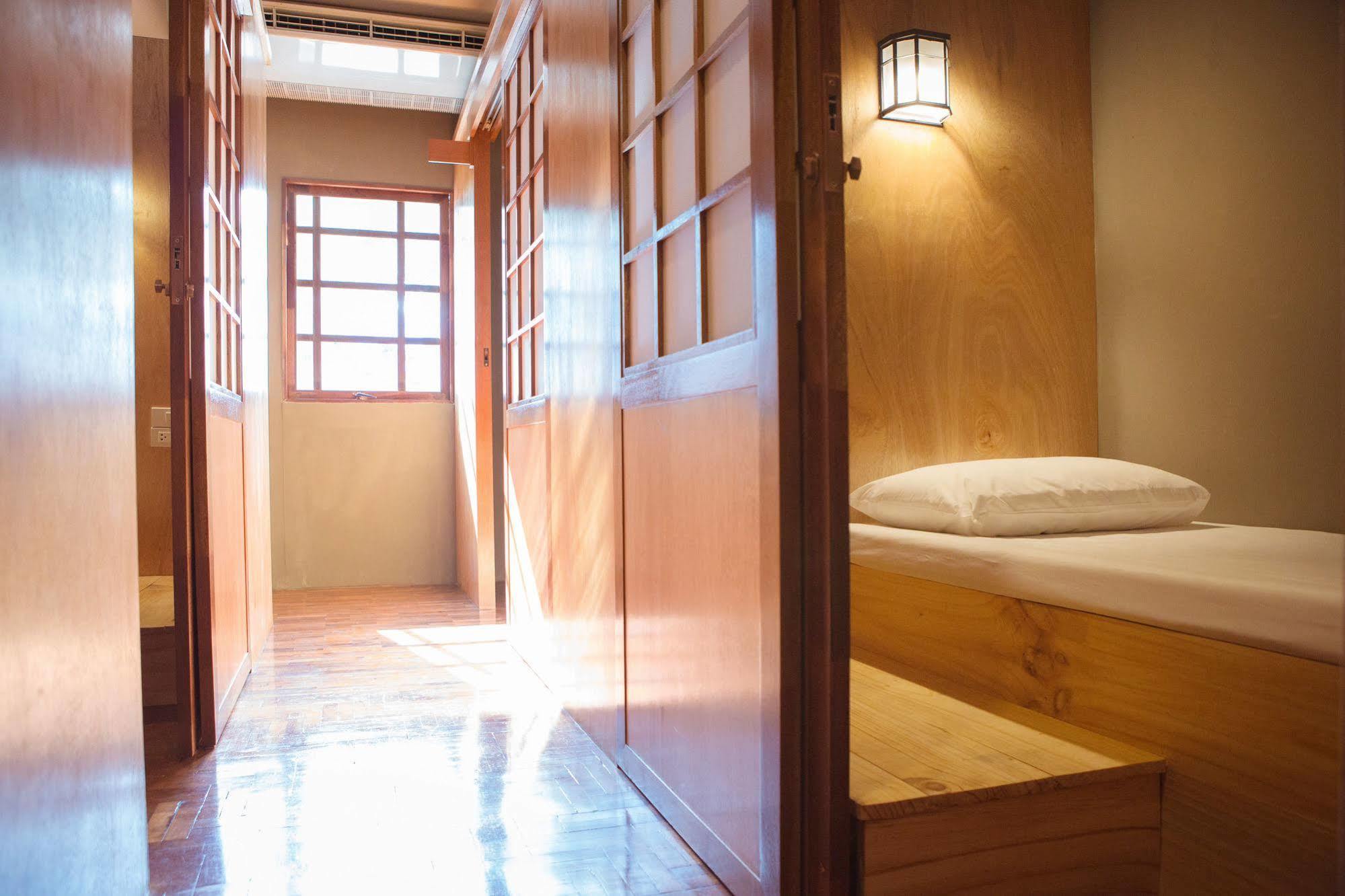 Baan Mek Hostel Чиангмай Екстериор снимка
