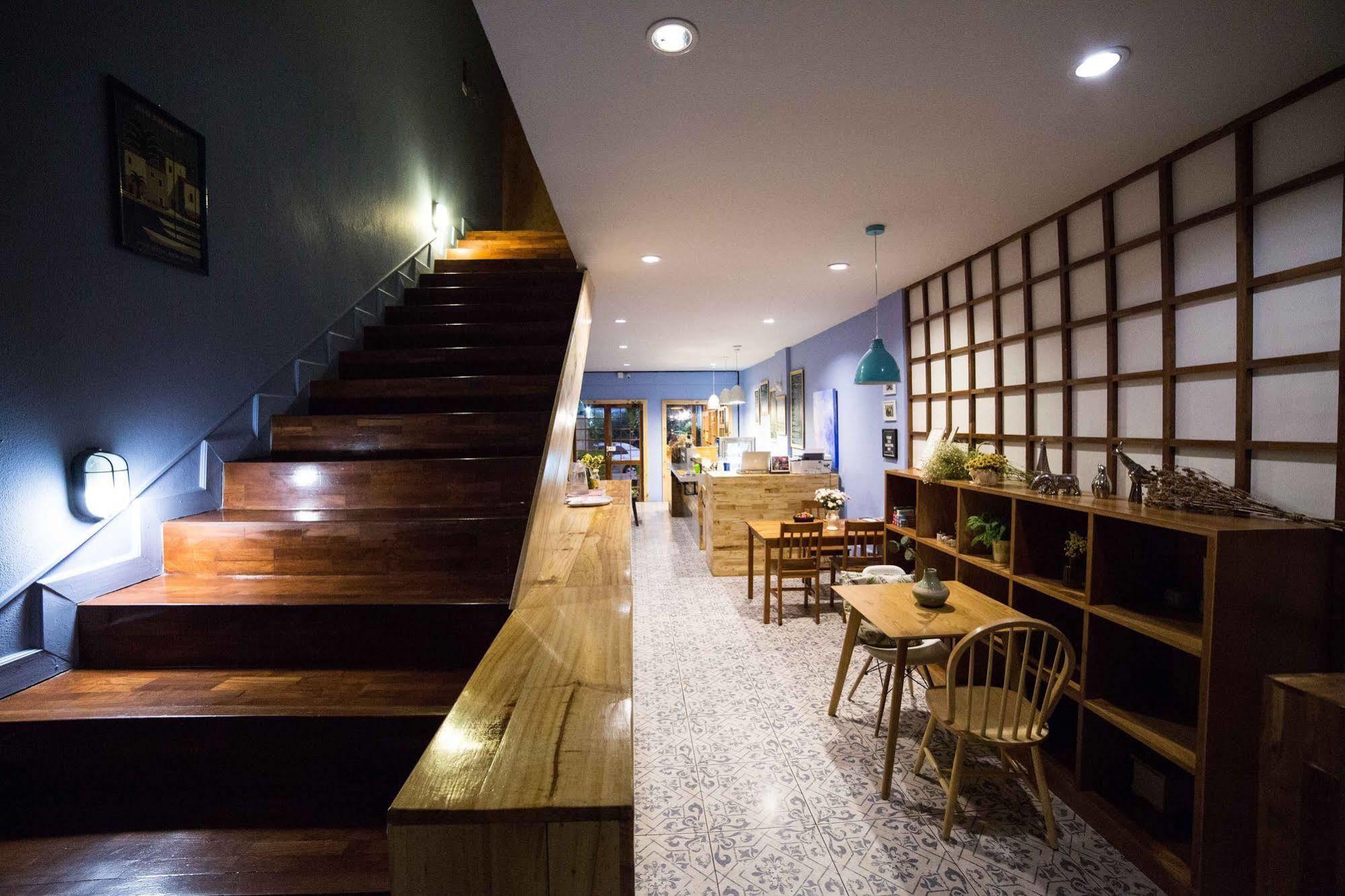 Baan Mek Hostel Чиангмай Екстериор снимка