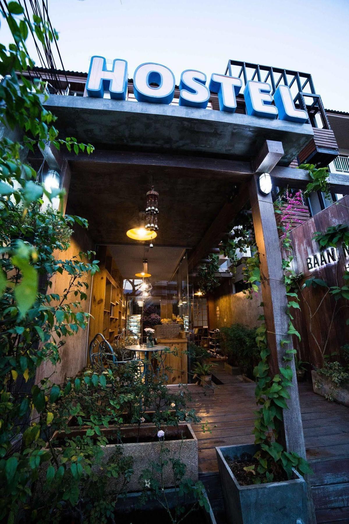 Baan Mek Hostel Чиангмай Екстериор снимка